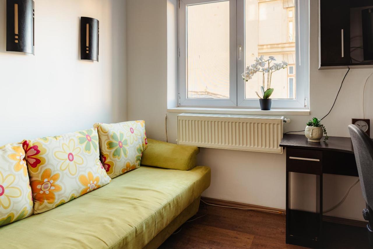 Promenada Old Town Apartman Bukarest Kültér fotó