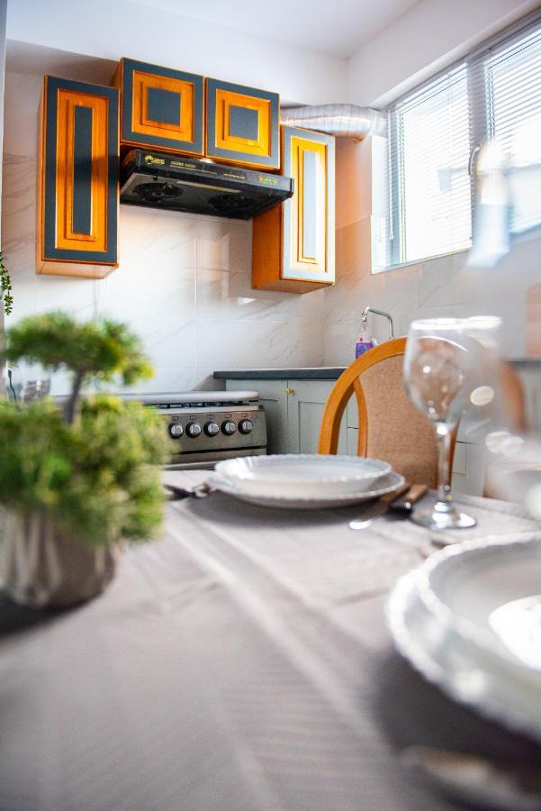 Promenada Old Town Apartman Bukarest Kültér fotó