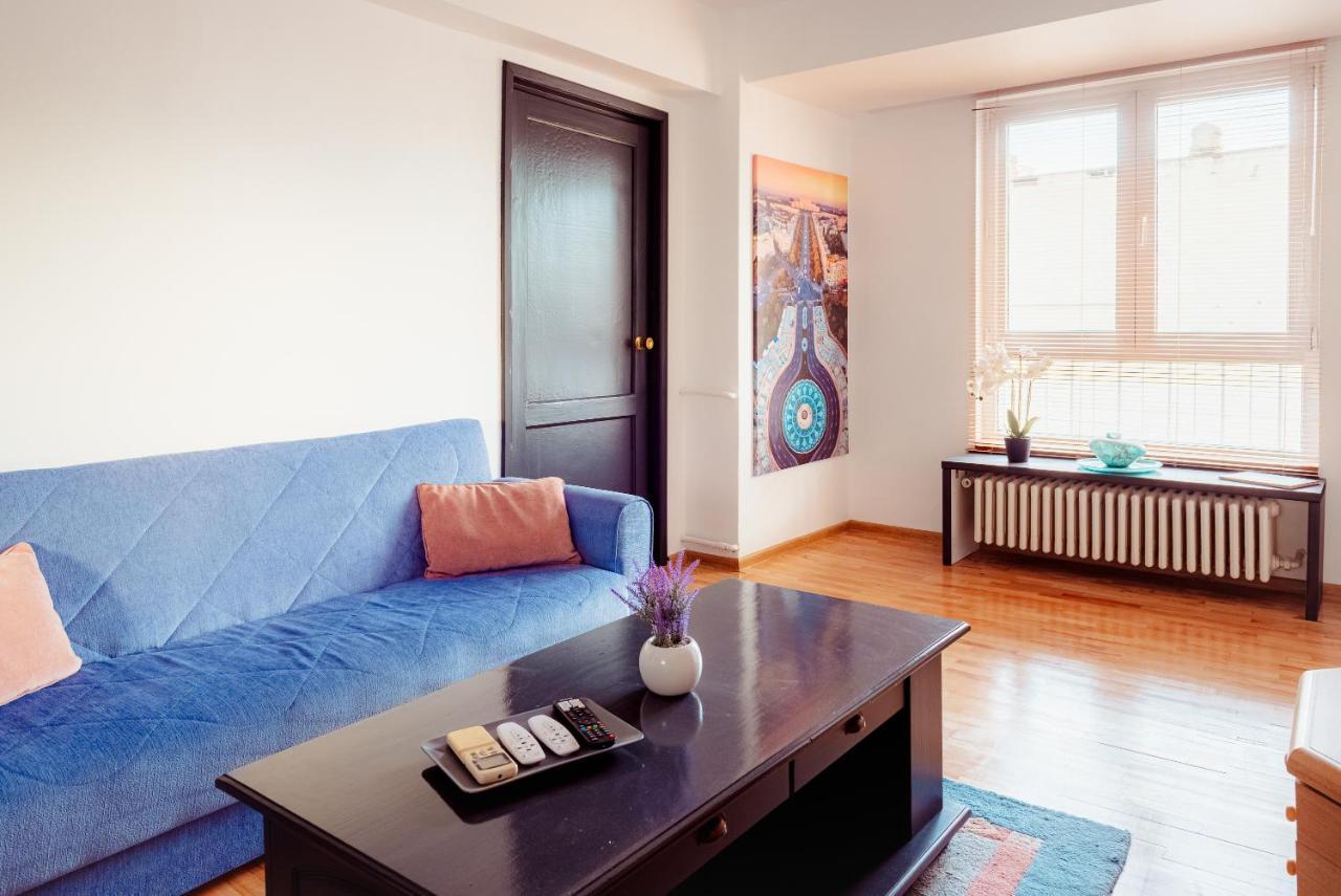 Promenada Old Town Apartman Bukarest Kültér fotó