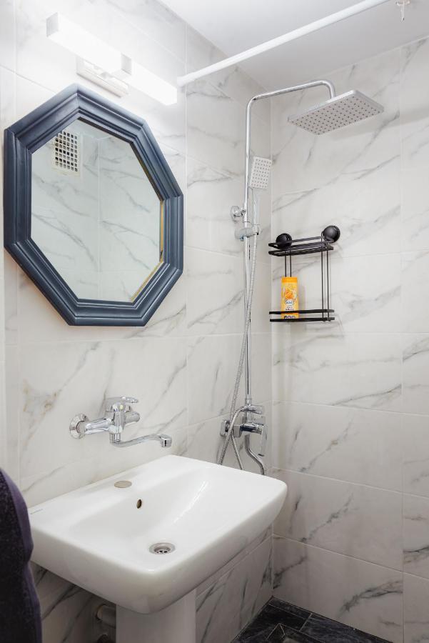 Promenada Old Town Apartman Bukarest Kültér fotó