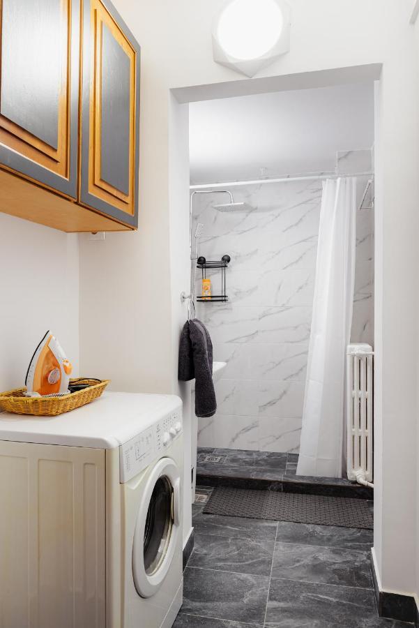 Promenada Old Town Apartman Bukarest Kültér fotó