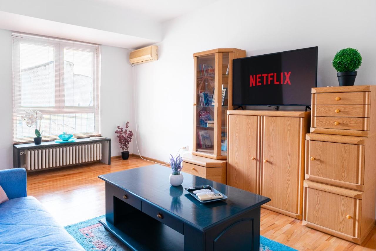 Promenada Old Town Apartman Bukarest Kültér fotó